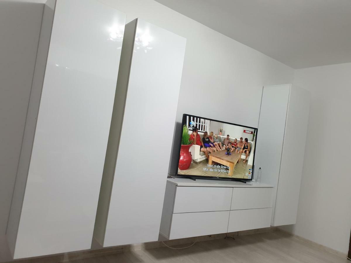 Apartament Oana'S Home Оршова Екстер'єр фото